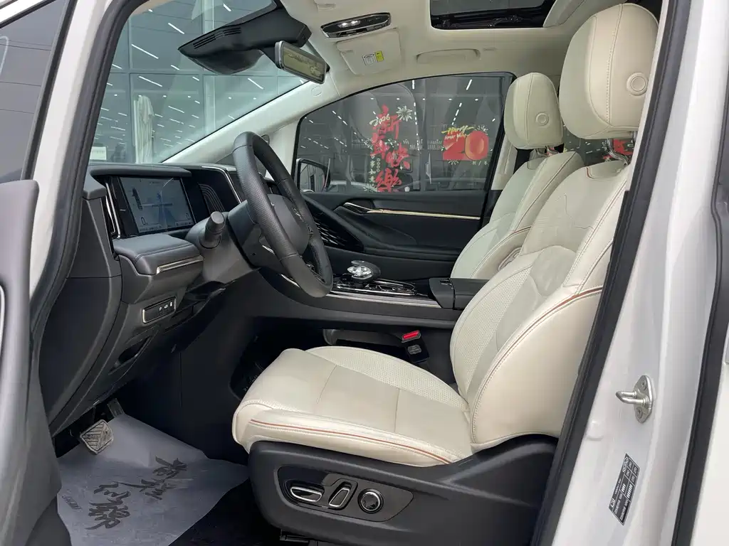 GAC Motor Trumpchi E9 2024 — фото 4