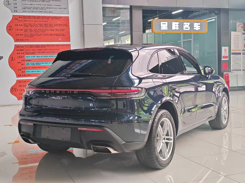 Porsche Macan 2022 — фото 17