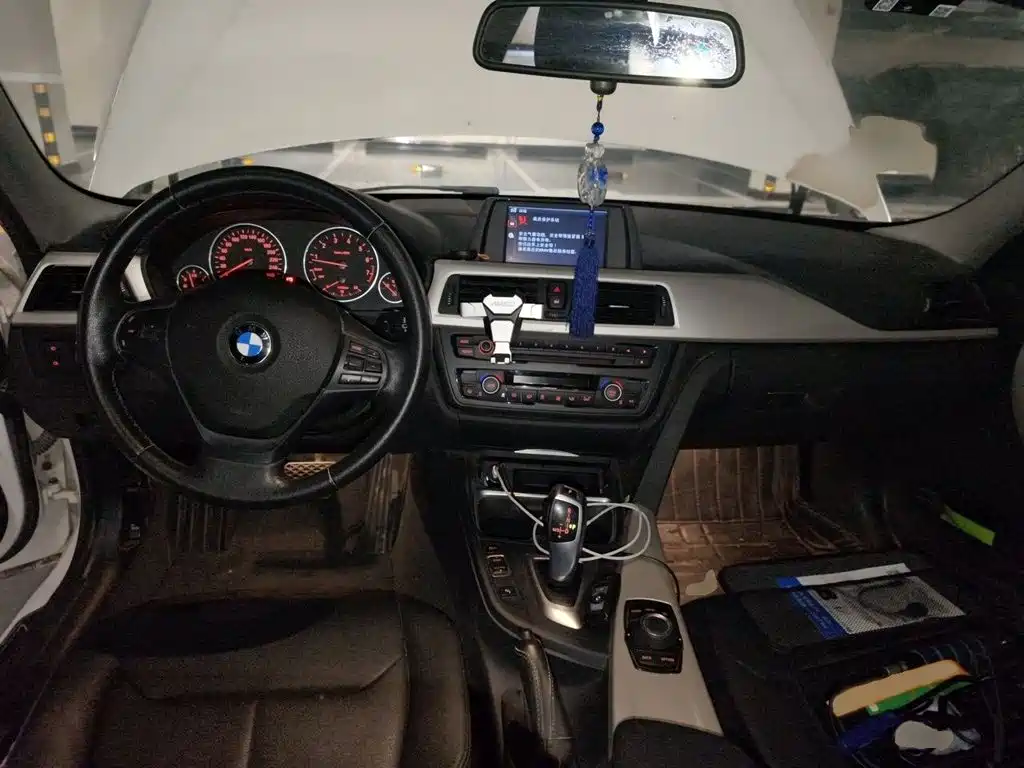 BMW 3 Series 2014 — фото 13