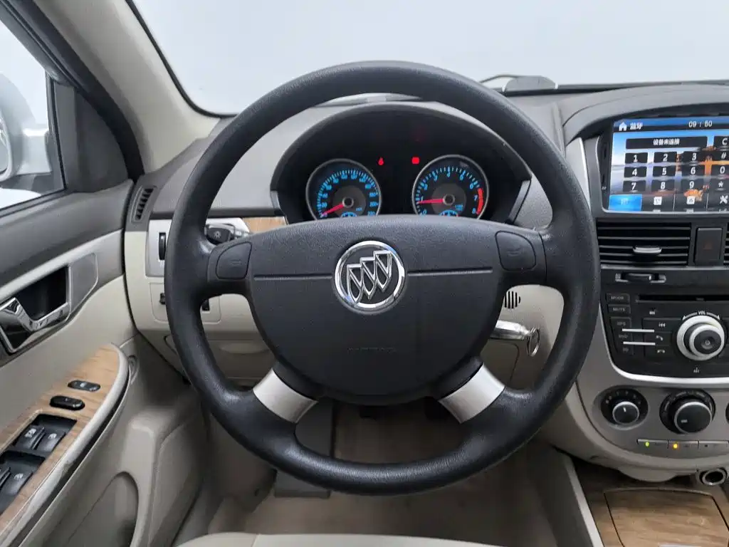 Buick Excelle 2016 — фото 11