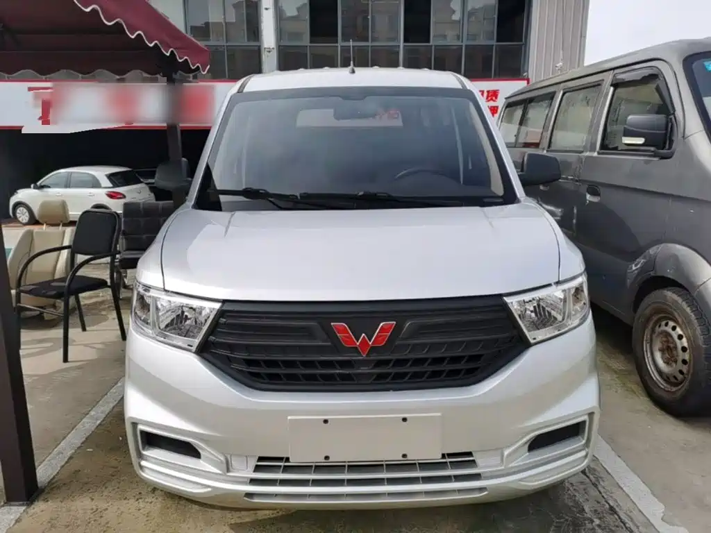 Wuling Hongguang V 2022