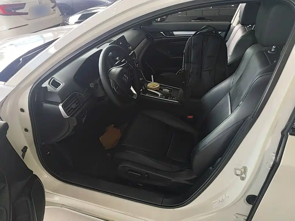 Honda Accord 2018 — фото 15