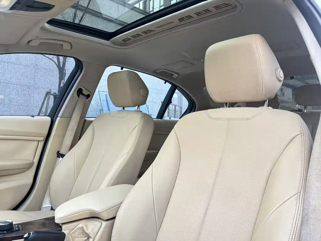 BMW 3 Series 2013 — фото 20