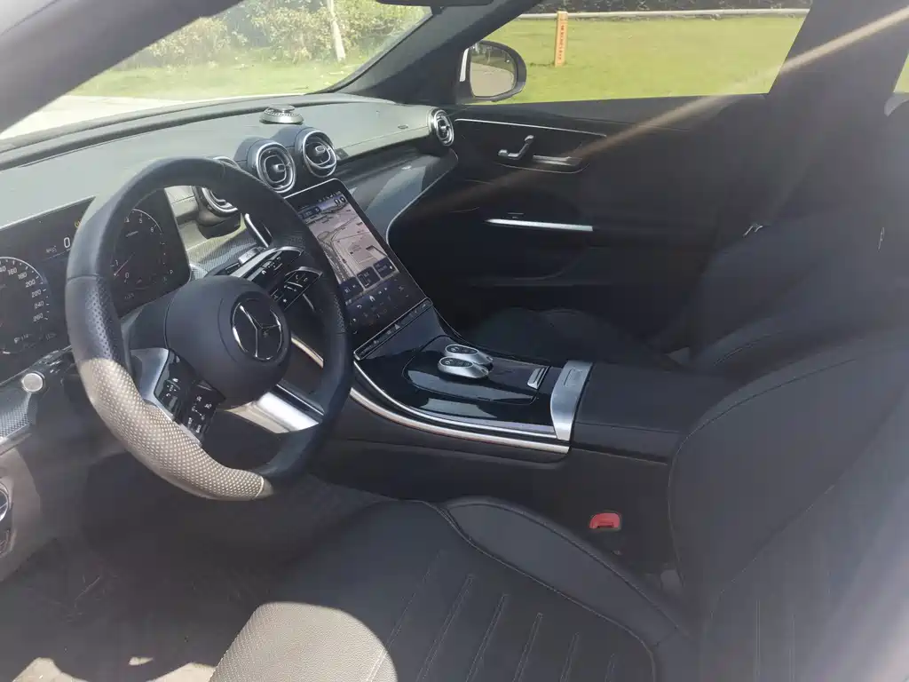 Mercedes-Benz C-Class 2023 — фото 8