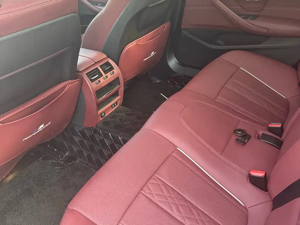 BMW 5 Series 2023