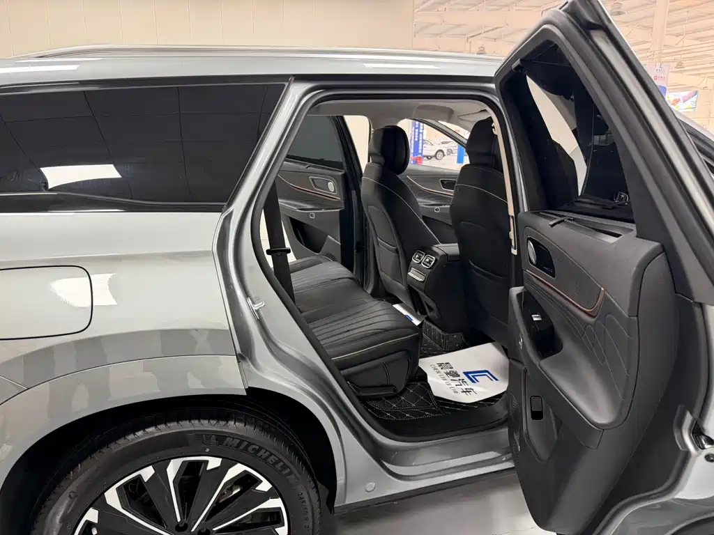 Chery Tiggo 9 2023 — фото 14