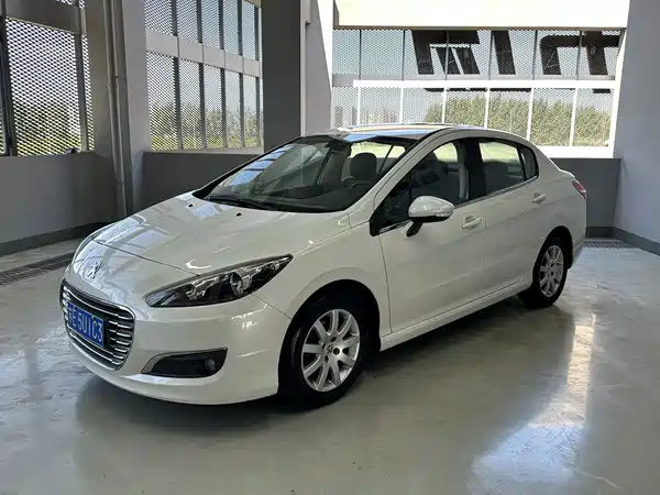Peugeot 308 2015