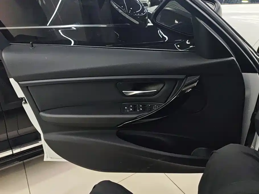 BMW 3 Series 2019