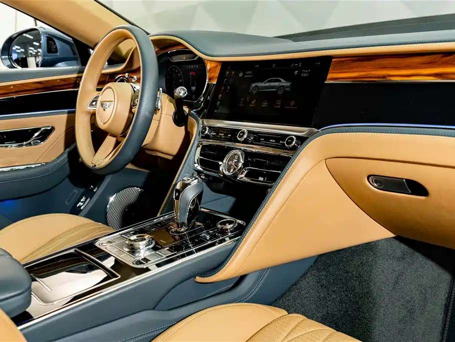 Bentley Flying Spur 2021 — фото 22