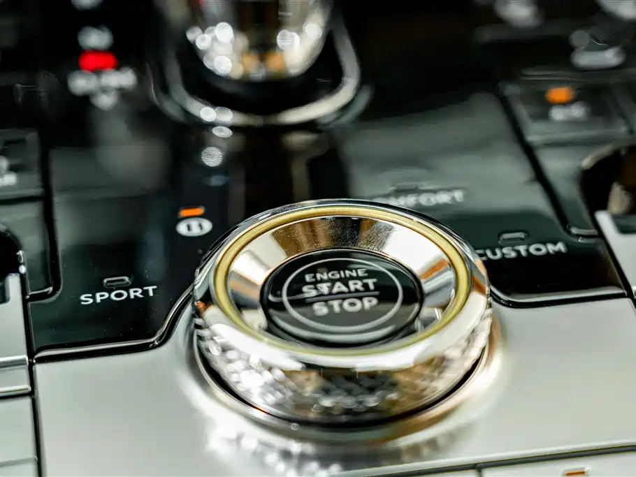 Bentley Flying Spur 2021 — фото 19