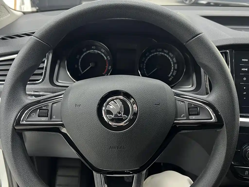 Skoda Kamiq 2022 — фото 13