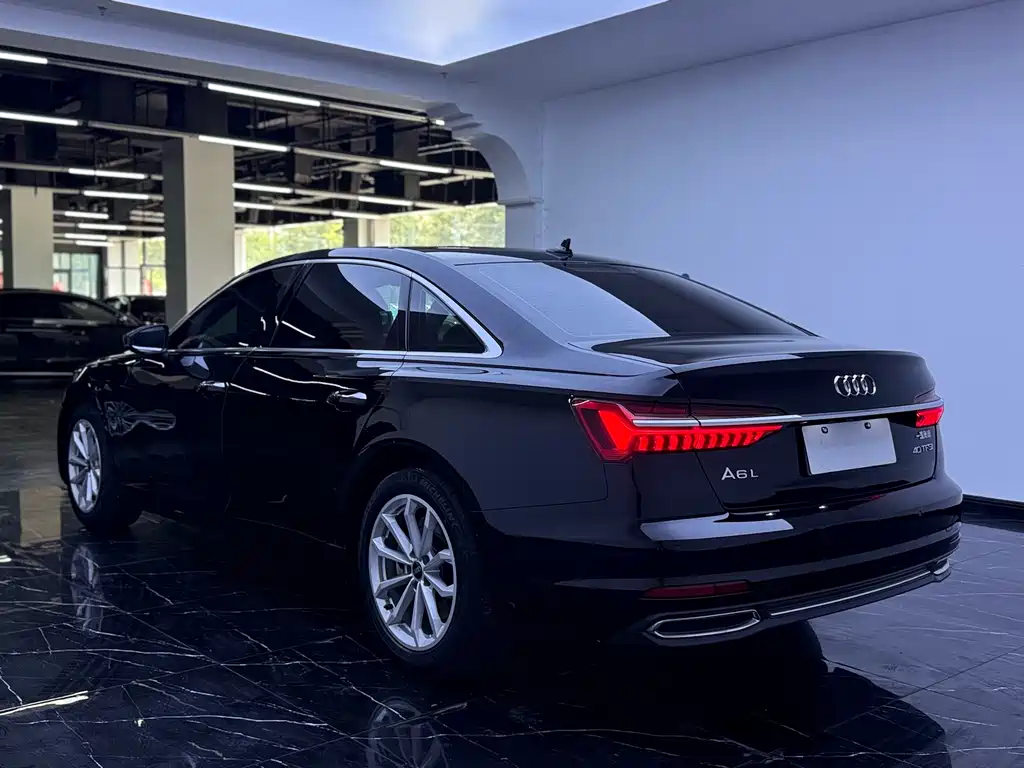 Audi A6L 2022 — фото 19