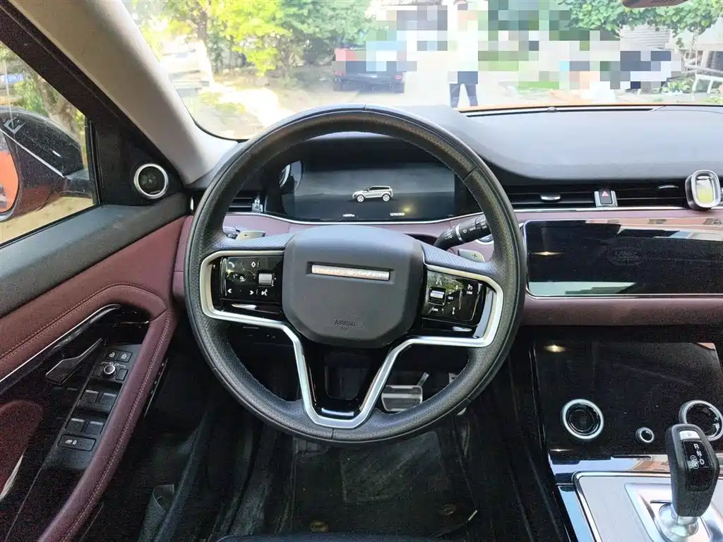 Land Rover Evoque 2024 — фото 11