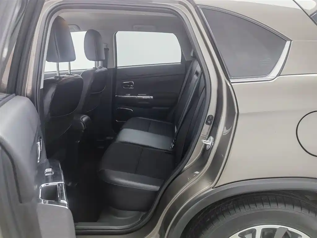 Peugeot 4008 2014 — фото 15