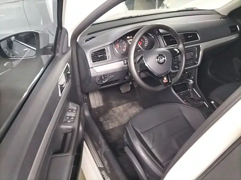 Volkswagen Gran Lavida 2017 — фото 16