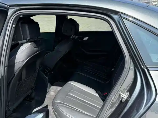 Audi A4L 2024
