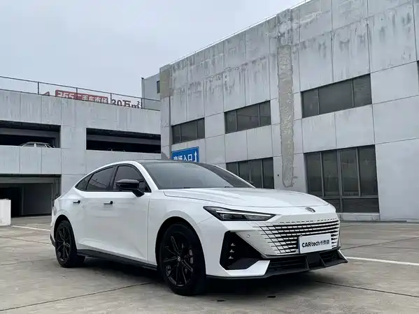 Changan UNI-V 2022