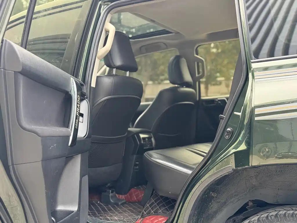 Toyota Prado 2017 — фото 17
