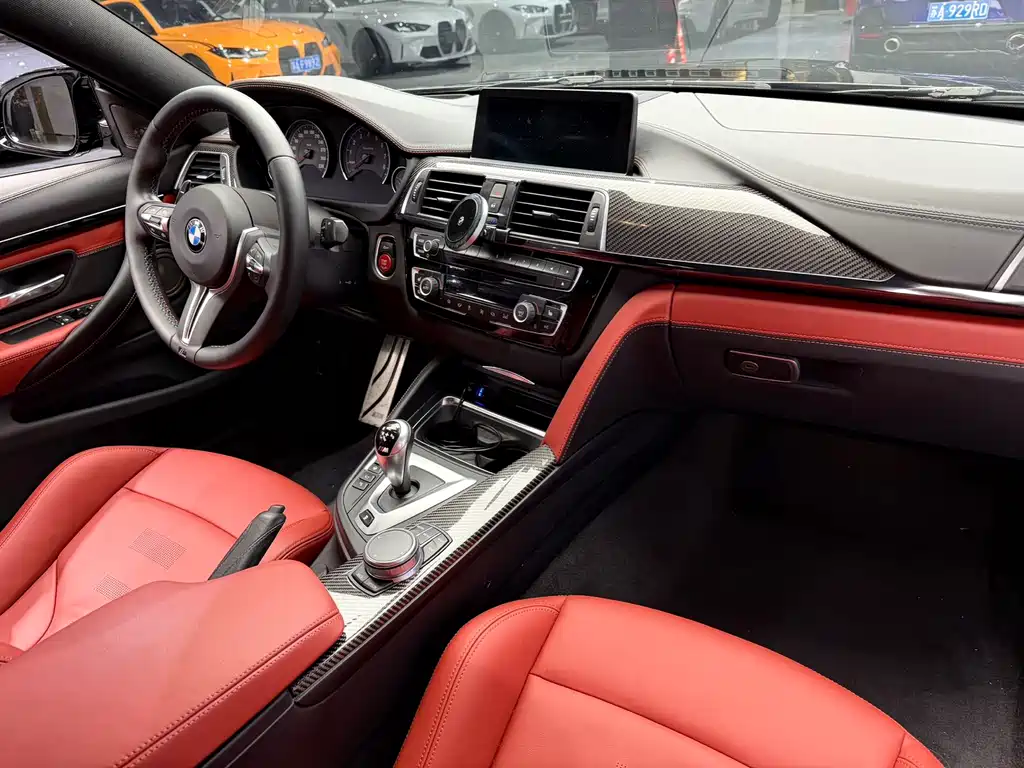 BMW M4 2019 — фото 11