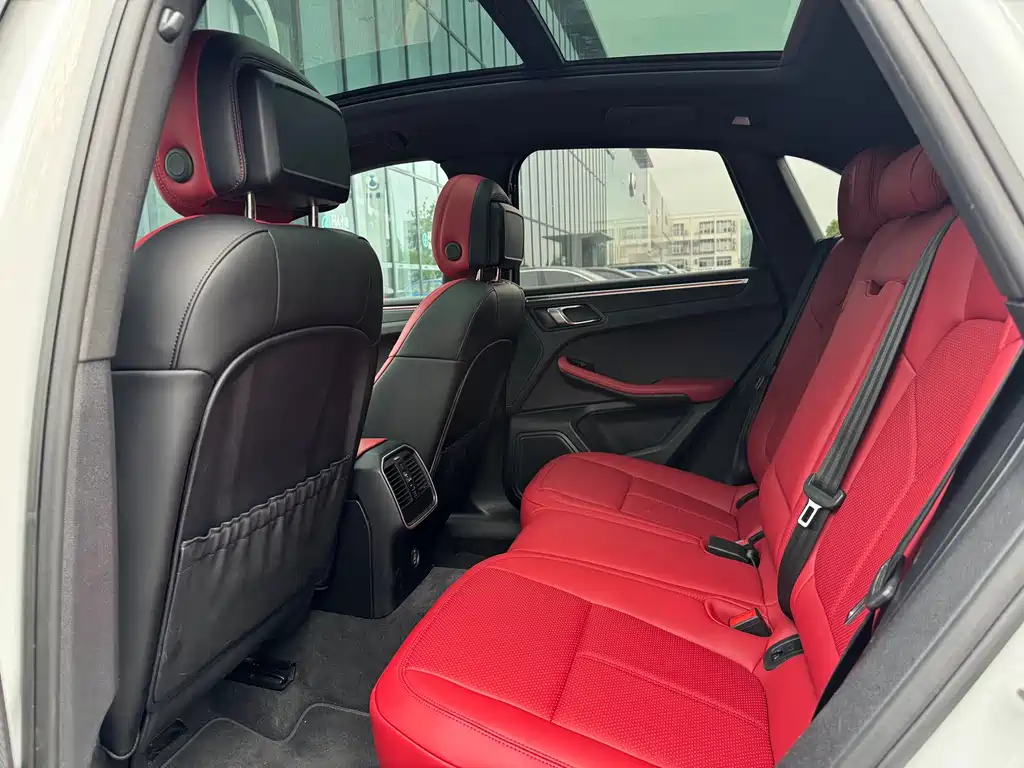 Porsche Macan 2019 — фото 9
