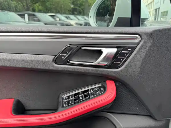 Porsche Macan 2019