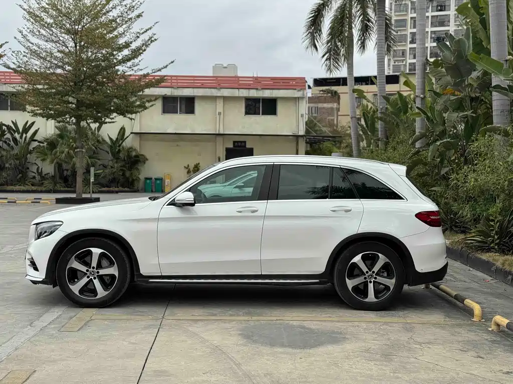 Mercedes-Benz GLC 2018 — фото 3