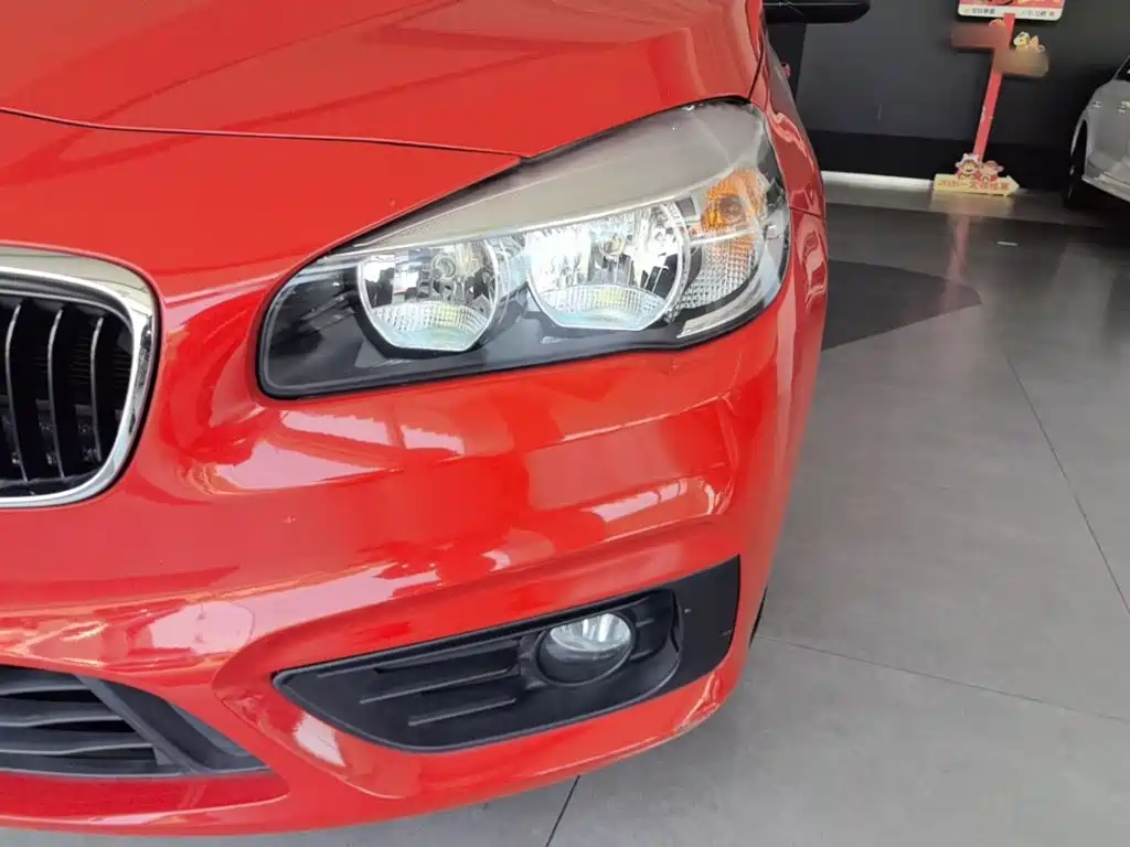 BMW 2 Series Station Wagon 2017 — фото 24