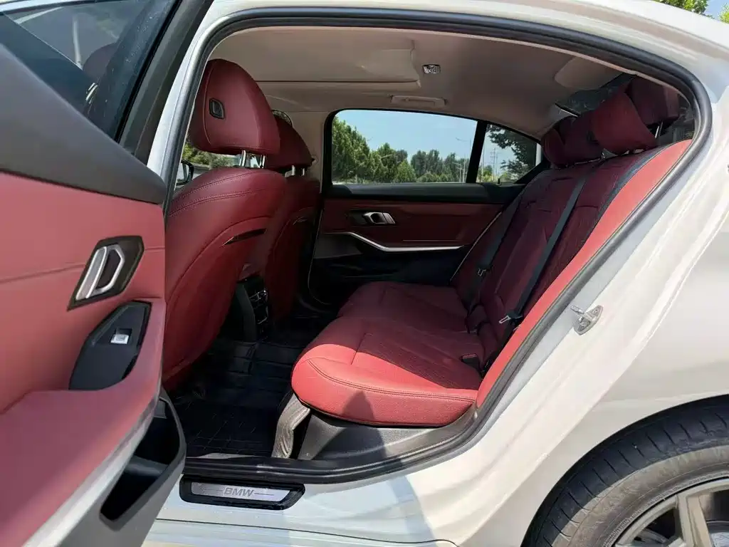 BMW i3 2024