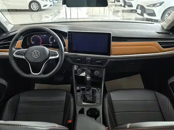 Volkswagen Bora 2024