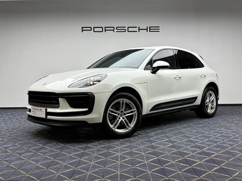 Porsche Macan 2023 — фото 1