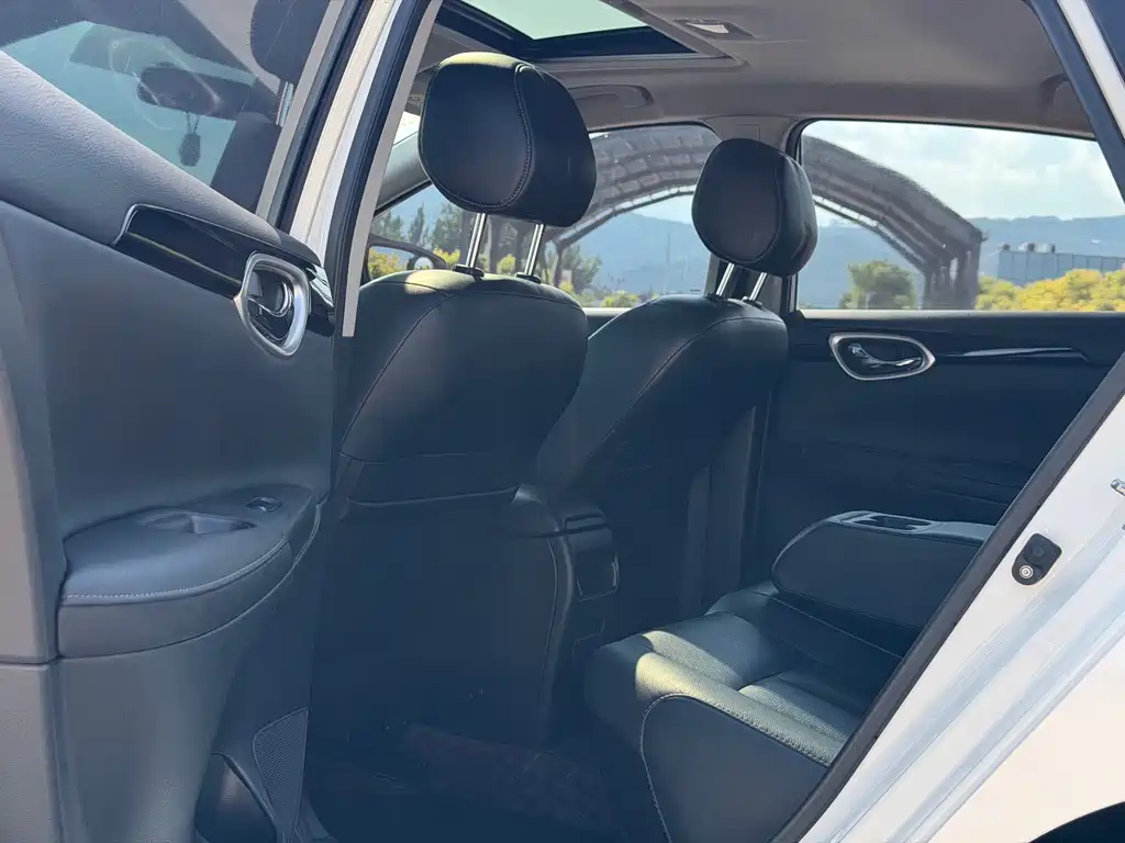 Nissan Sylphy 2018 — фото 15