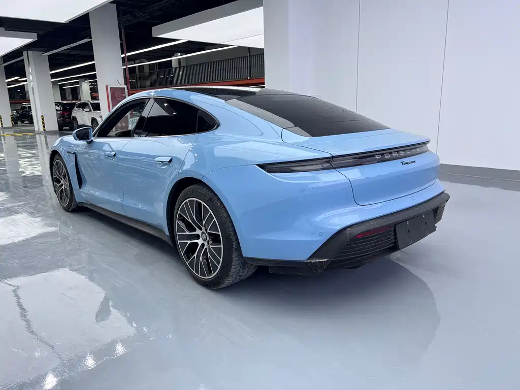 Porsche Taycan 2020 — фото 15