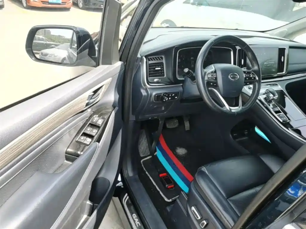 GAC Motor Trumpchi M8 2022 — фото 16