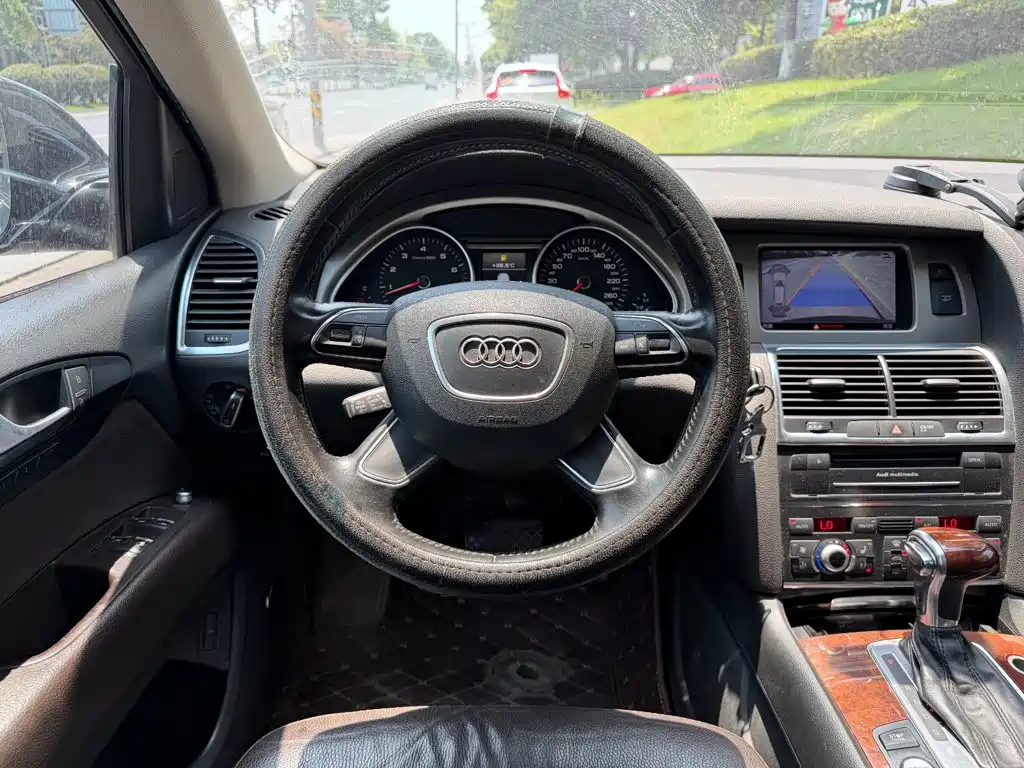 Audi Q7 2016 — фото 14