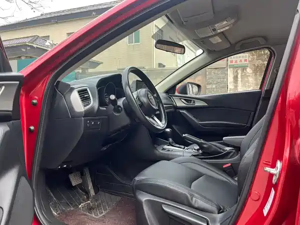 Mazda 3 Axela 2017