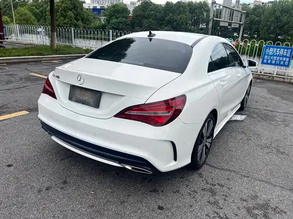 Mercedes-Benz CLA 2018