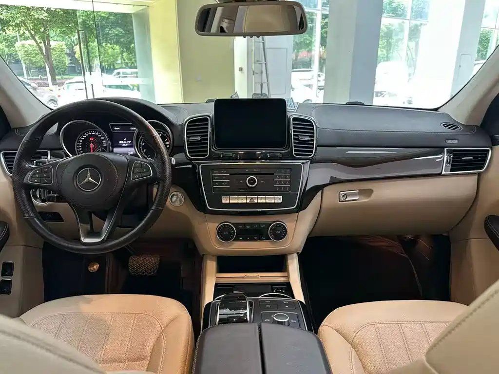 Mercedes-Benz GLS 2018 — фото 7
