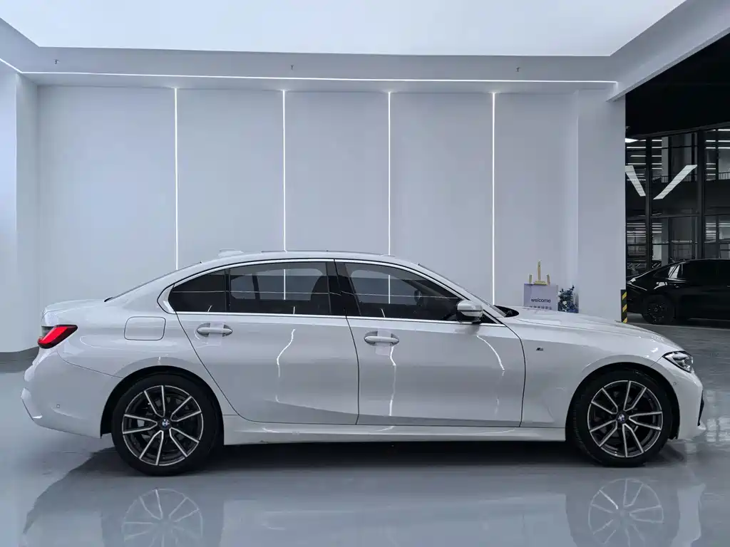 BMW 3 Series 2020
