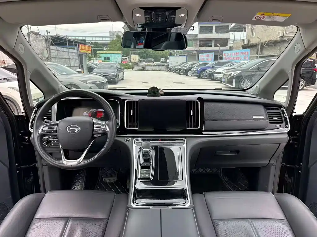 GAC Motor Trumpchi M8 2022 — фото 7