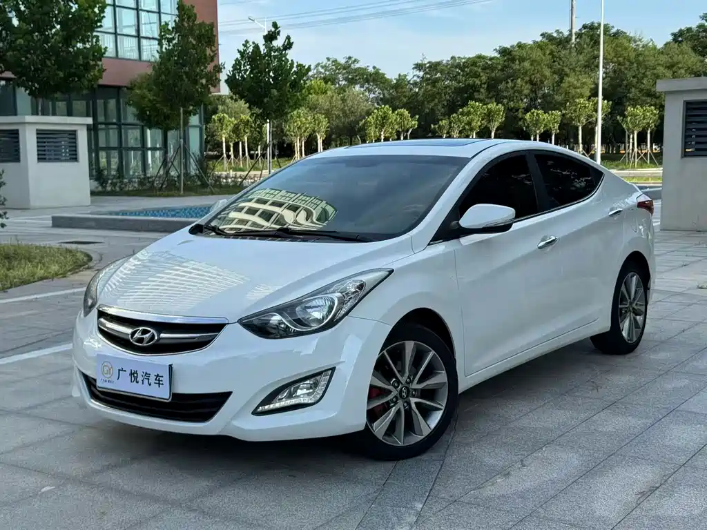 Hyundai Elantra 2015