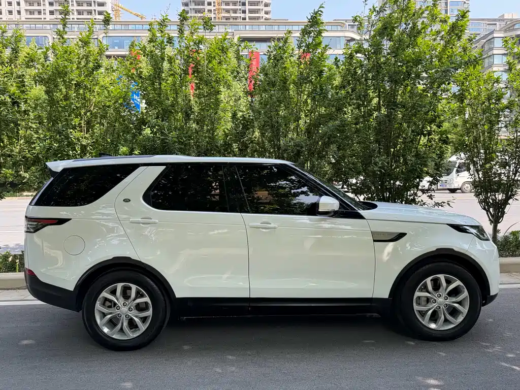 Land Rover Discovery 2019 — фото 21