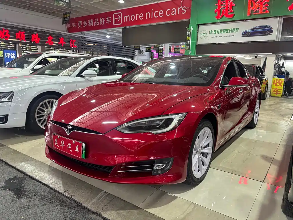 Tesla Model S 2019 — фото 1