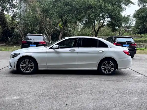 Mercedes-Benz C-Class 2019