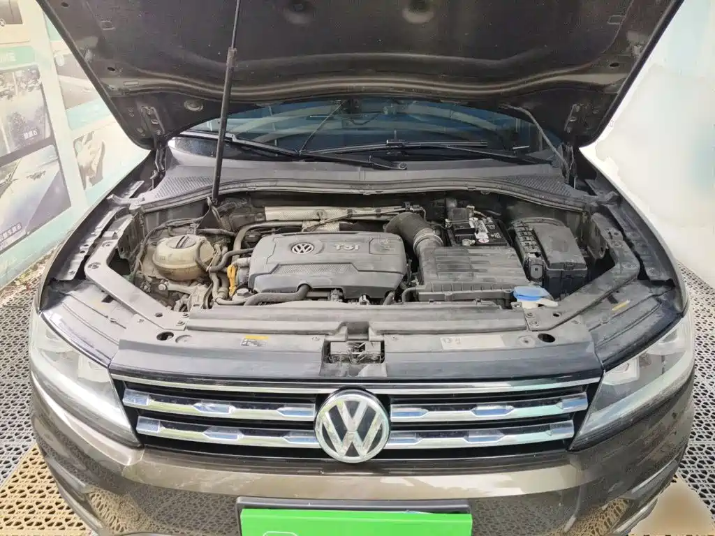 Volkswagen Tiguan L 2018 — фото 16