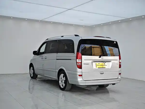 Mercedes-Benz Viano 2012