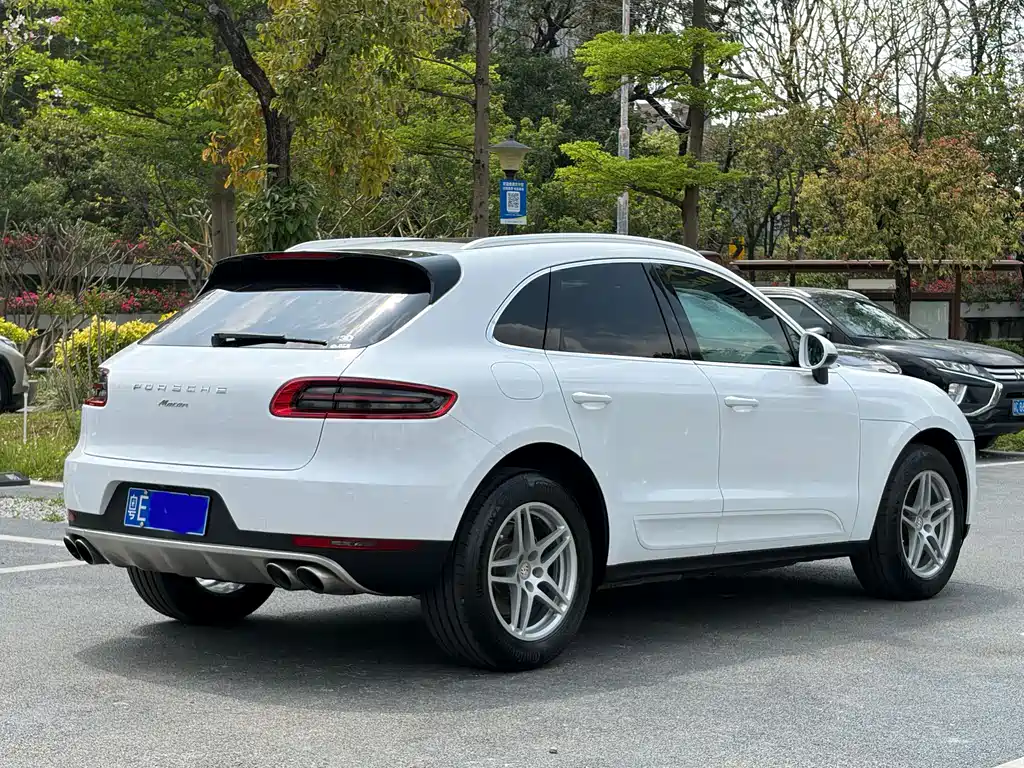 Porsche Macan 2017 — фото 6