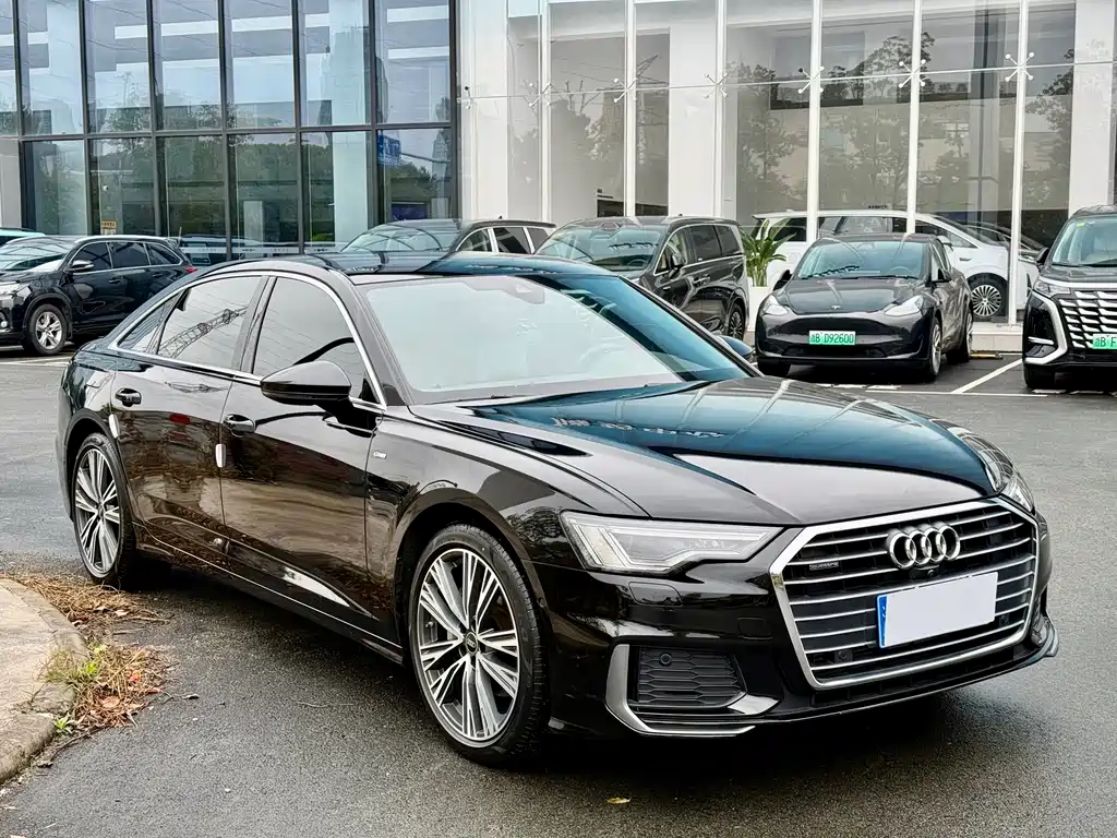 Audi A6L 2022