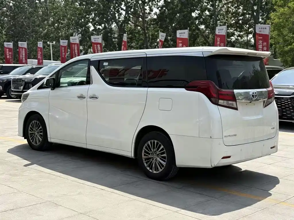 Toyota Alphard 2016 — фото 5