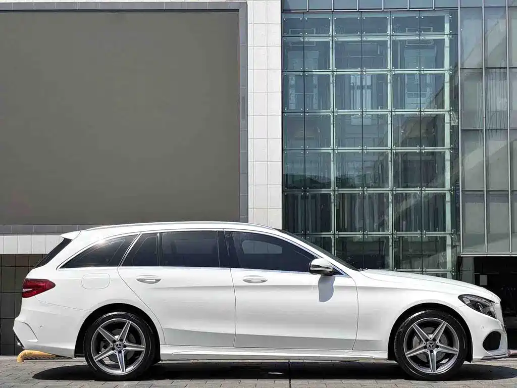 Mercedes-Benz C-Class 2018