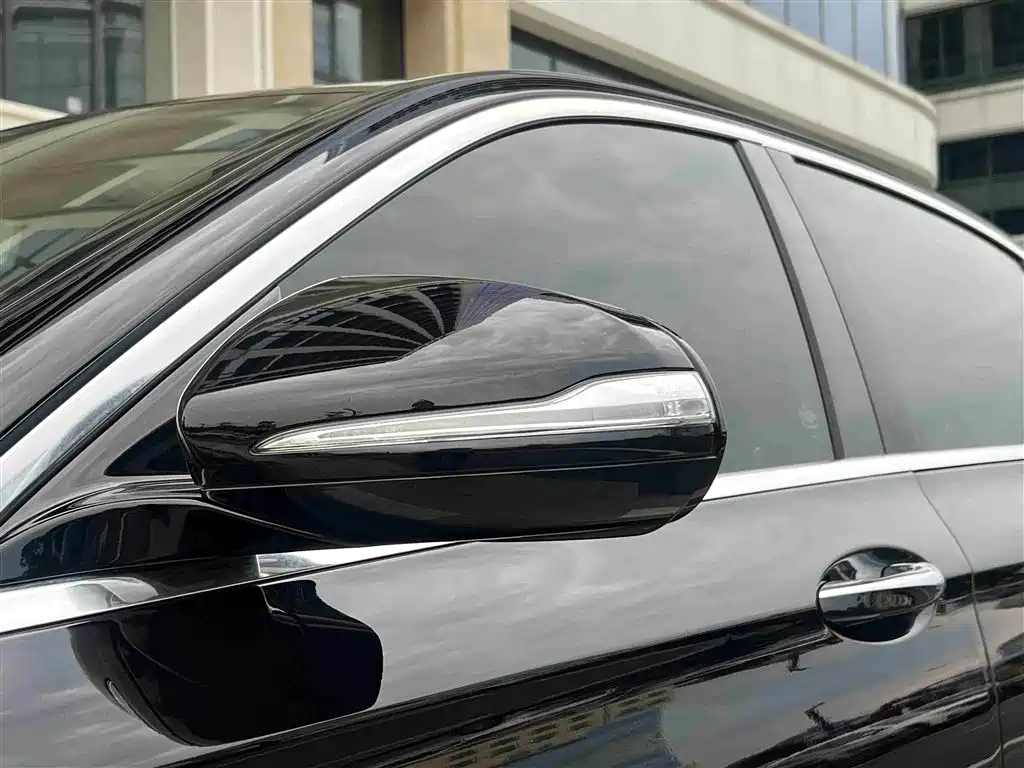 Mercedes-Benz E-Class 2020 — фото 14